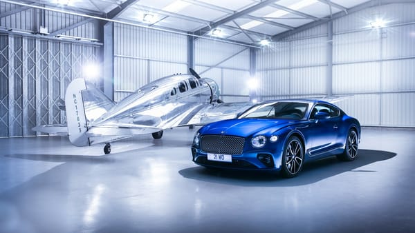 Обои бентли, spartan executive, самолет, spartan 7w executive, 2018 bentley continental gt, bentley continental, bentley continental gt, ангар, синяя машина