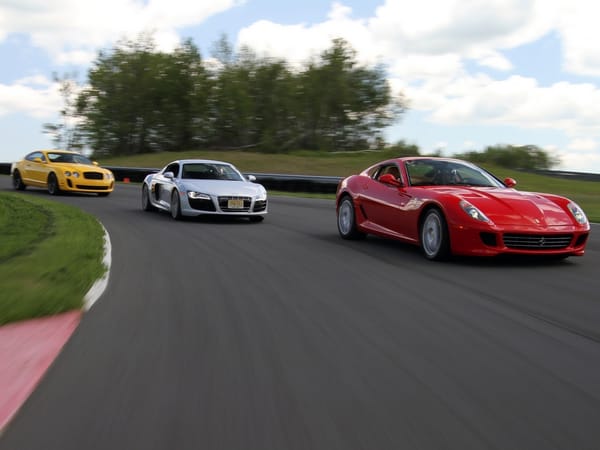 Обои ауди, бентли, феррари, ferrari 599 gtb fiorano, bentley continental gt, гонка, красный серебристый, audi r8, желтый