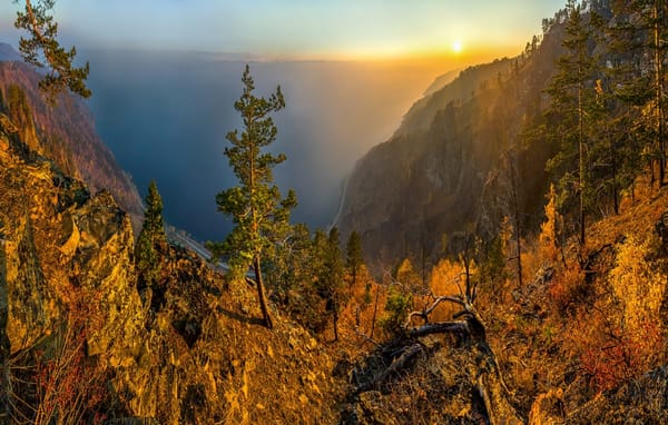 Обои озеро байкал, осень, горы, лиственница, Лашков Фёдор, камни, берег, рассвет