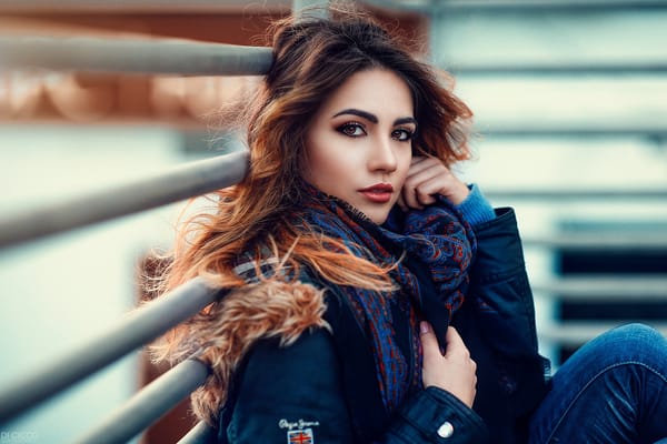 Обои дівчина, портрет, photographer, погляд, карі очі, красуня, модель, Alessandro Di Cicco