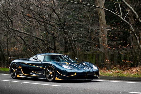 Обои Koenigsegg, дорога, суперкар, осень