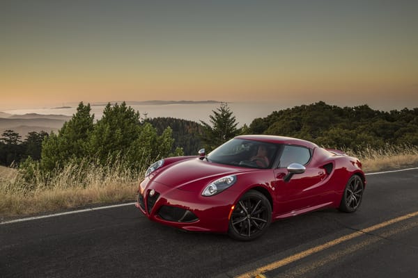 Обои машина, природа, 2015, холмы, автомобиль, US-Spec, 4C, Alfa Romeo, дорога