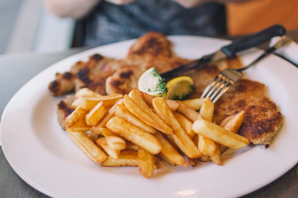 Обои мясо, картошка фри, француженка, картофель фри