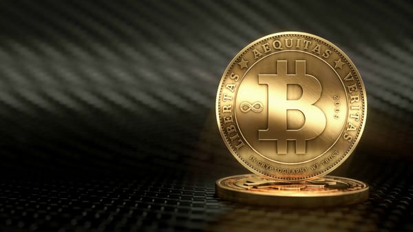 Обои Золотая монета Биткоин