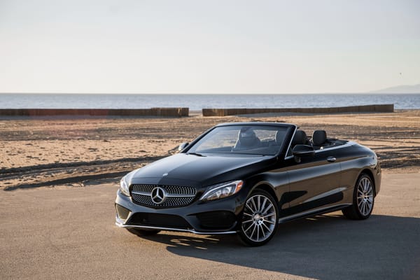 Обои Черный кабриолет Mercedes-Benz C 300 4MATIC,2017
