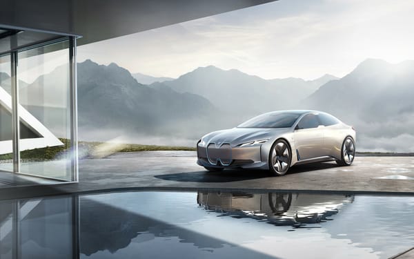 Обои Серебристый электрокар BMW i Vision Dynamics, концепт
