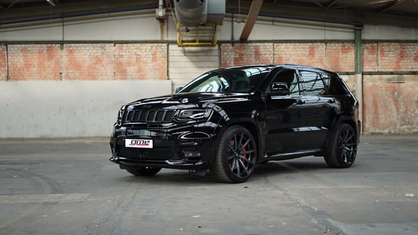 Обои Черный автомобиль GME Jeep Grand Cherokee SRT 2018