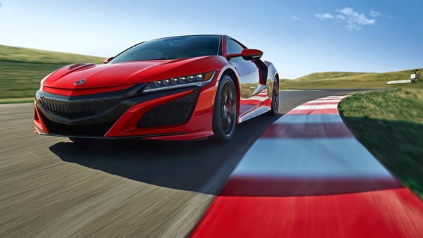 Обои Дорогой красный автомобиль Acura NSX,2019 на трассе